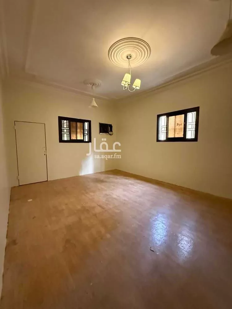 فيلا للبيع في شارع عبدالرحمن الظفري, حي الزهرة, مدينة الرياض, منطقة الرياض صورة 5