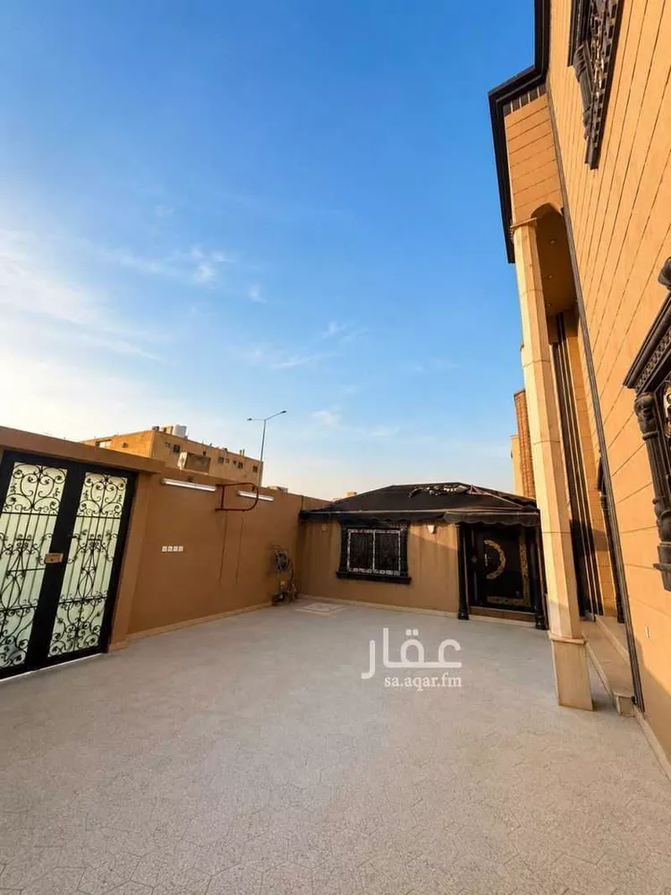 فيلا للبيع في شارع وادي المياة, حي بدر, مدينة الرياض, منطقة الرياض 7