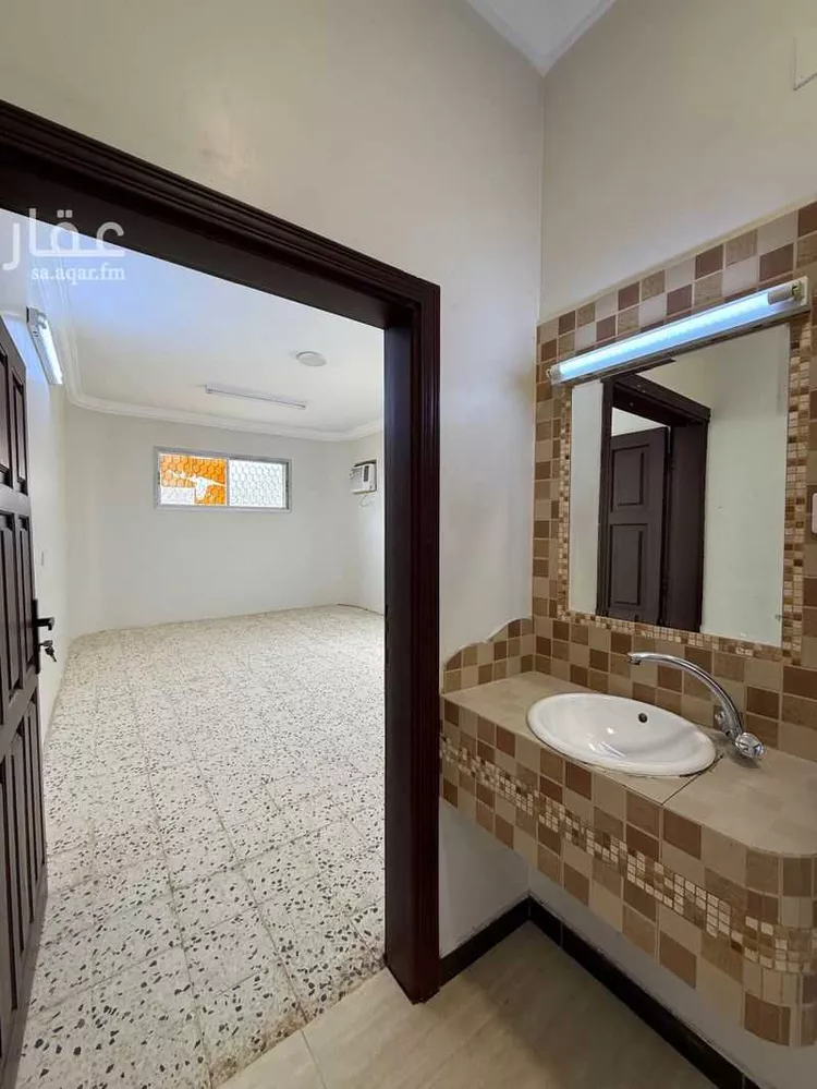 دور للإيجار في شارع الحسين بن أبي القاسم, حي السويدي الغربي, مدينة الرياض, منطقة الرياض صورة 3