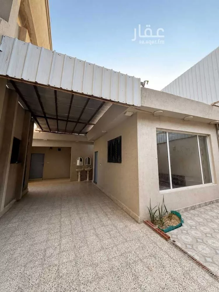 فيلا للبيع في شارع ربيعة بن خويلد, حي ظهرة البديعة, مدينة الرياض, منطقة الرياض 6