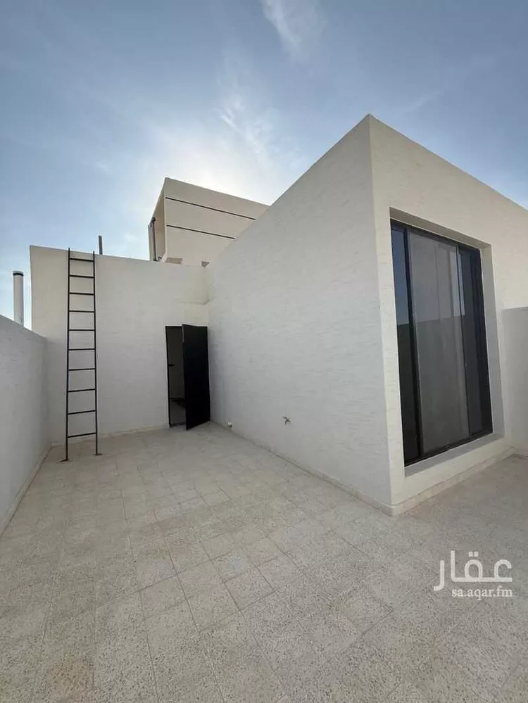 فيلا للبيع في شارع كفر صقر, حي المروة, مدينة الرياض, منطقة الرياض صورة 3