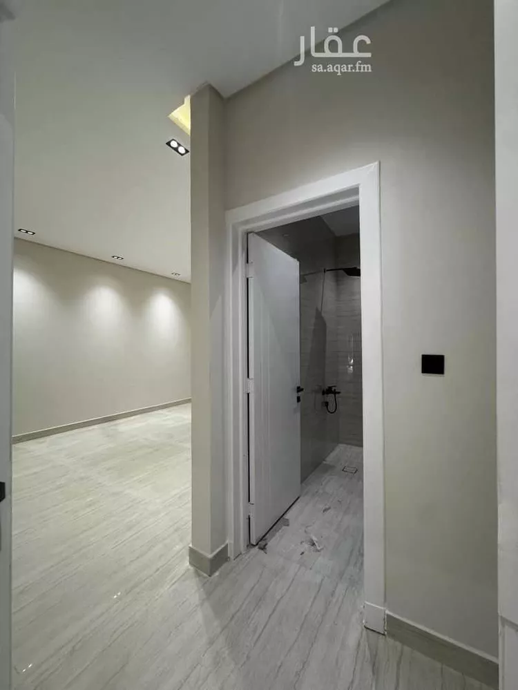 دور للبيع في شارع الحسن الرقي, حي طويق, مدينة الرياض, منطقة الرياض صورة 3