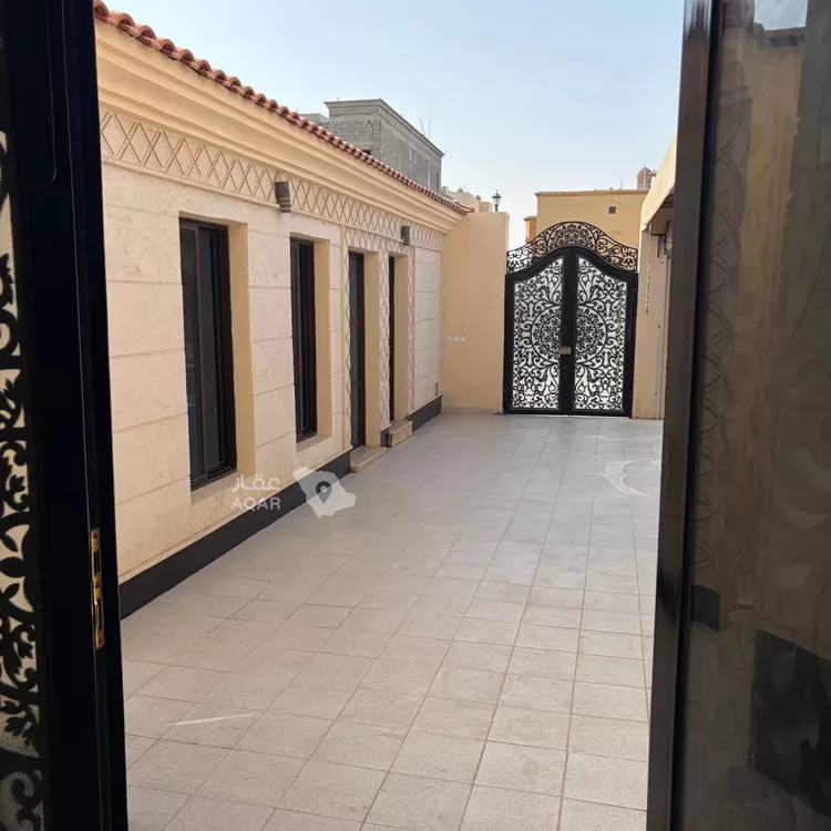 فيلا للإيجار في حي الشراع, مدينة الخبر, المنطقة الشرقية 3