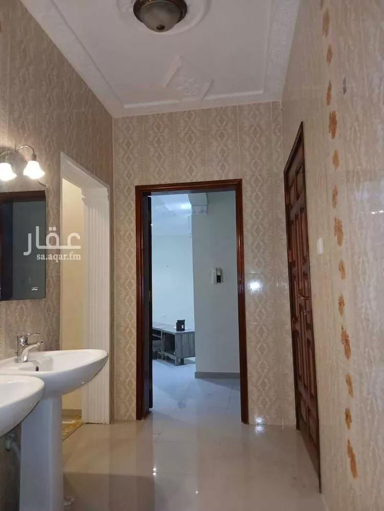 عمارة للإيجار في شارع عقبة بن نافع, حي الحمراء, مدينة الجبيل, المنطقة الشرقية صورة 4