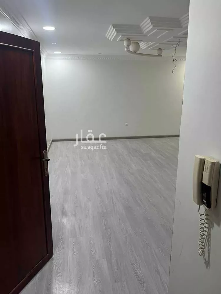 شقة للإيجار في شارع عقبة بن نافع, حي الحمراء, مدينة الجبيل, المنطقة الشرقية صورة 2