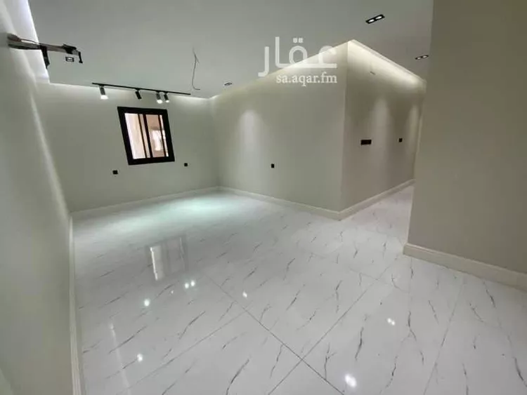 شقة للبيع في شارع البجادية, حي الصواري, مدينة الخبر, المنطقة الشرقية صورة 2