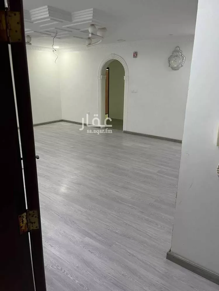 شقة للإيجار في شارع عقبة بن نافع, حي الحمراء, مدينة الجبيل, المنطقة الشرقية