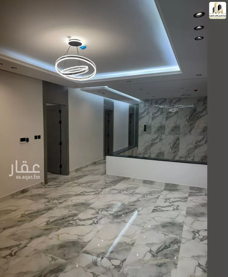 شقة للبيع في شارع دبسان, حي هجر, مدينة الدمام, المنطقة الشرقية صورة 4
