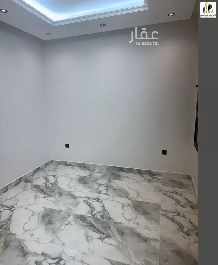 شقة للبيع في شارع دبسان, حي هجر, مدينة الدمام, المنطقة الشرقية 11