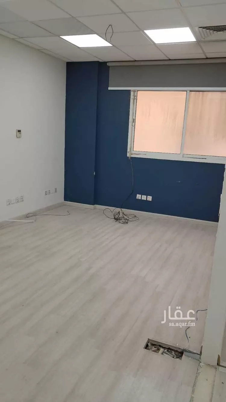 مكتب تجاري للإيجار في شارع صلاح الدين الايوبي, حي الملك عبدالعزيز, مدينة الرياض, منطقة الرياض صورة 2