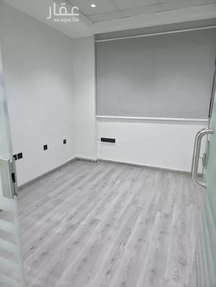 مكتب تجاري للإيجار في شارع الملك عبدالعزيز ابن عبدالرحمن سعود, حي السليمانية, مدينة الرياض, منطقة الرياض صورة 4
