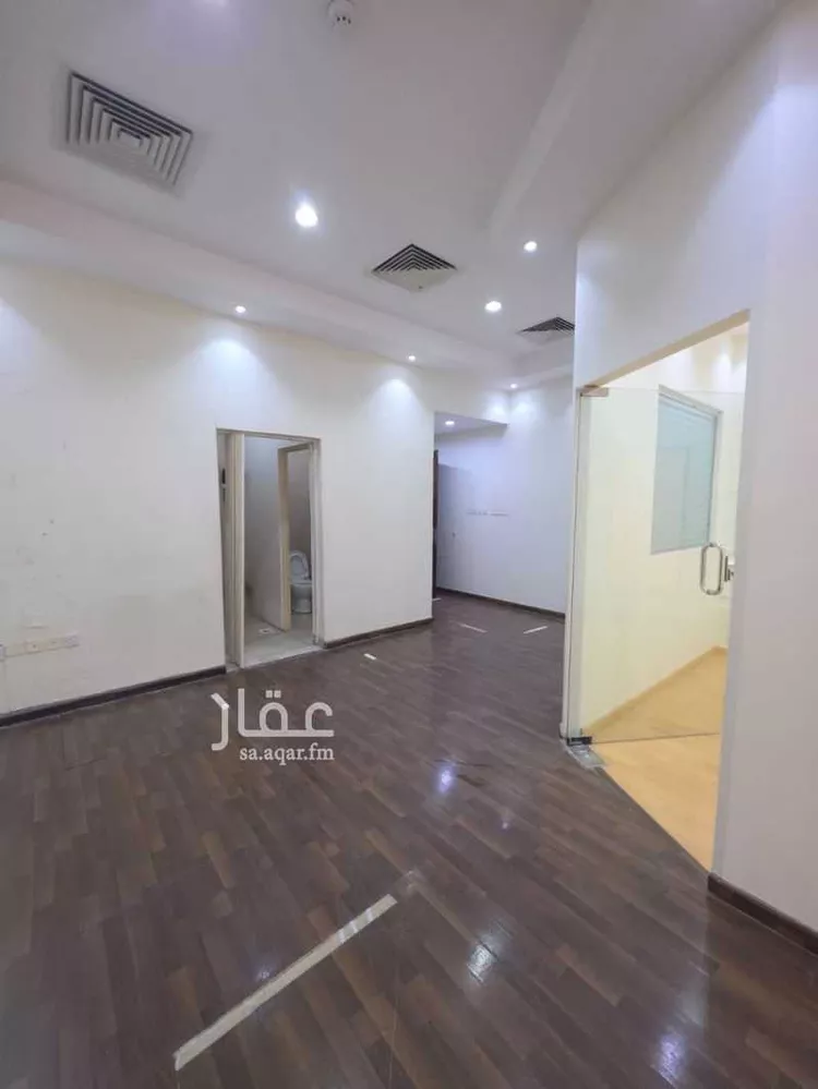 مكتب تجاري للإيجار في شارع الملك عبدالعزيز ابن عبدالرحمن سعود, حي السليمانية, مدينة الرياض, منطقة الرياض صورة 2