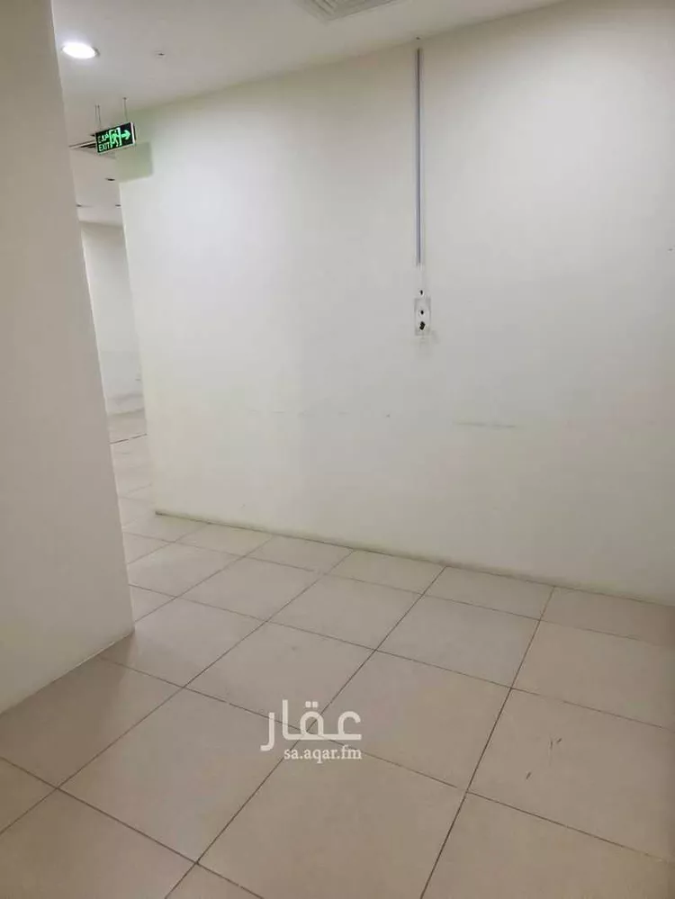 مكتب تجاري للإيجار في شارع الملك عبدالعزيز ابن عبدالرحمن سعود, حي السليمانية, مدينة الرياض, منطقة الرياض صورة 4