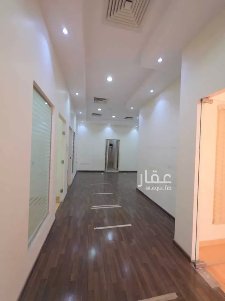 مكتب تجاري للإيجار في شارع الملك عبدالعزيز ابن عبدالرحمن سعود, حي السليمانية, مدينة الرياض, منطقة الرياض صورة 3