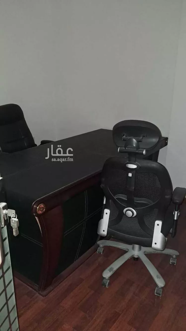 مكتب تجاري للإيجار في شارع صلاح الدين الايوبي, حي الملك عبدالعزيز, مدينة الرياض, منطقة الرياض صورة 4