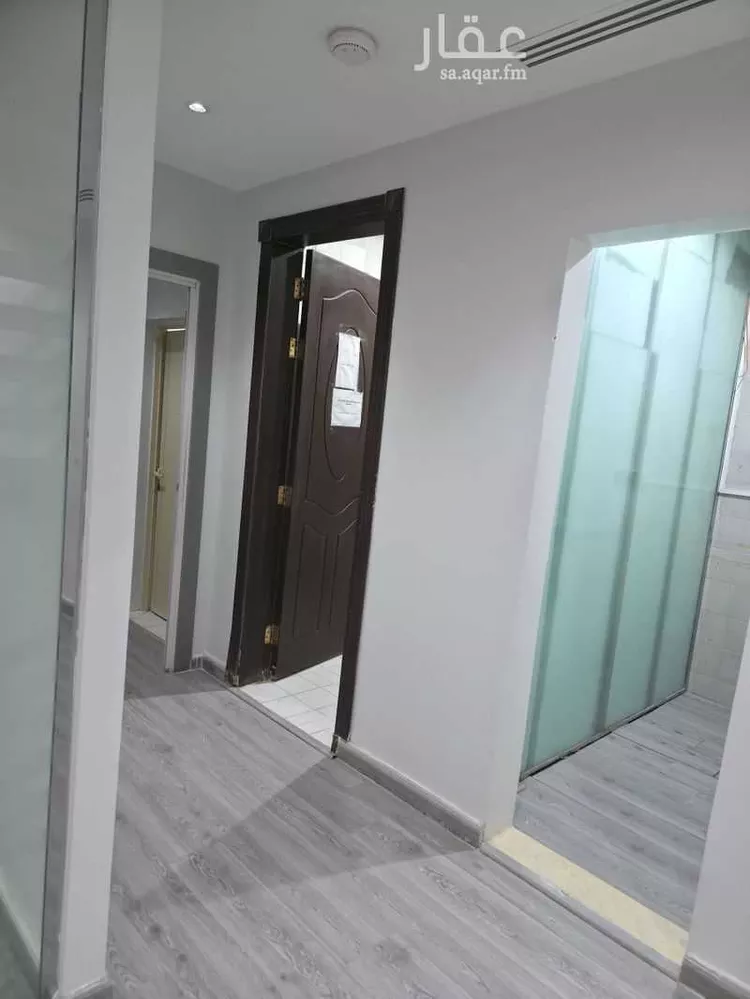 مكتب تجاري للإيجار في شارع الملك عبدالعزيز ابن عبدالرحمن سعود, حي السليمانية, مدينة الرياض, منطقة الرياض صورة 3