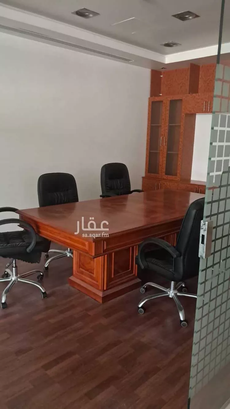 مكتب تجاري للإيجار في شارع صلاح الدين الايوبي, حي الملك عبدالعزيز, مدينة الرياض, منطقة الرياض صورة 5