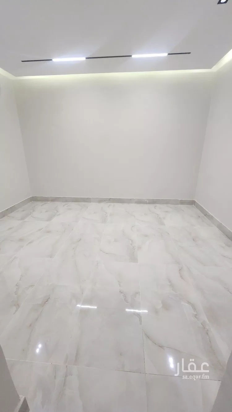 دور للبيع في شارع ابن الطاهري, حي الرمال, مدينة الرياض, منطقة الرياض صورة 3