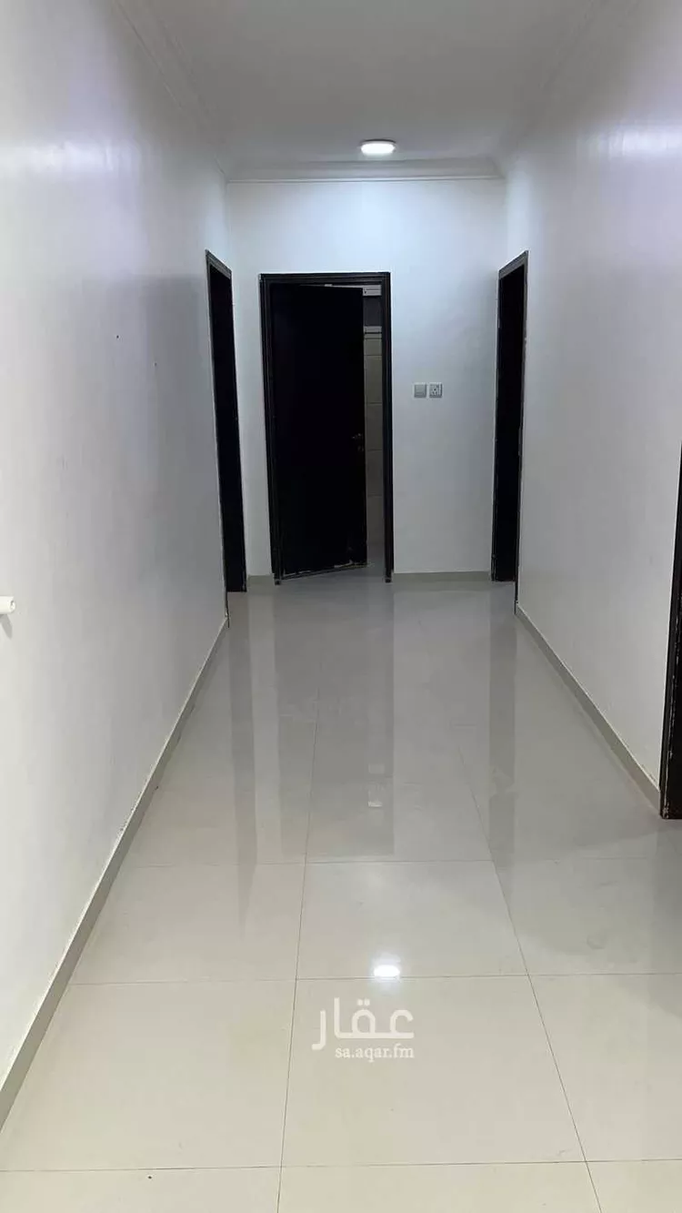 شقة للإيجار في شارع حسين بن صديق دحلان ، حي عكاظ ، الرياض ، منطقة الرياض