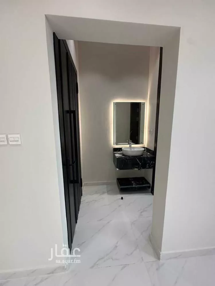 شقة للبيع في شارع الزهور 6, حي الزهور, مدينة صامطه, منطقة جازان صورة 2