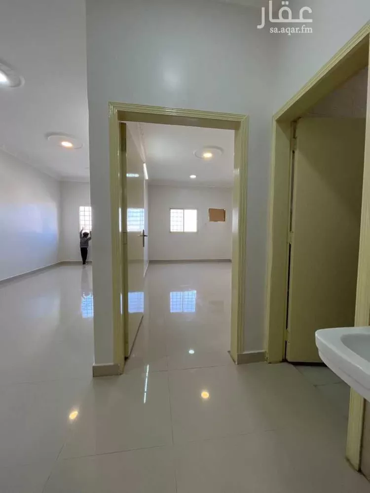 شقة للإيجار في شارع حاتم التميمي, حي العليا, مدينة المزاحمية, منطقة الرياض صورة 4