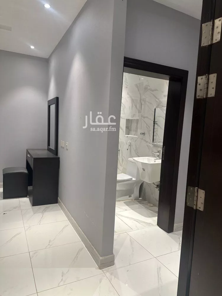 عمارة للإيجار في شارع صالح بن عباس, حي الزمرد, مدينة جدة, منطقة مكة المكرمة