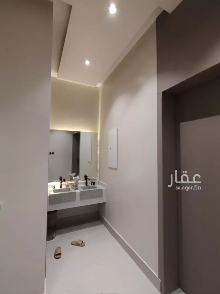 دور للبيع في شارع شارع, حي المعيزيلة, مدينة الرياض, منطقة الرياض 23