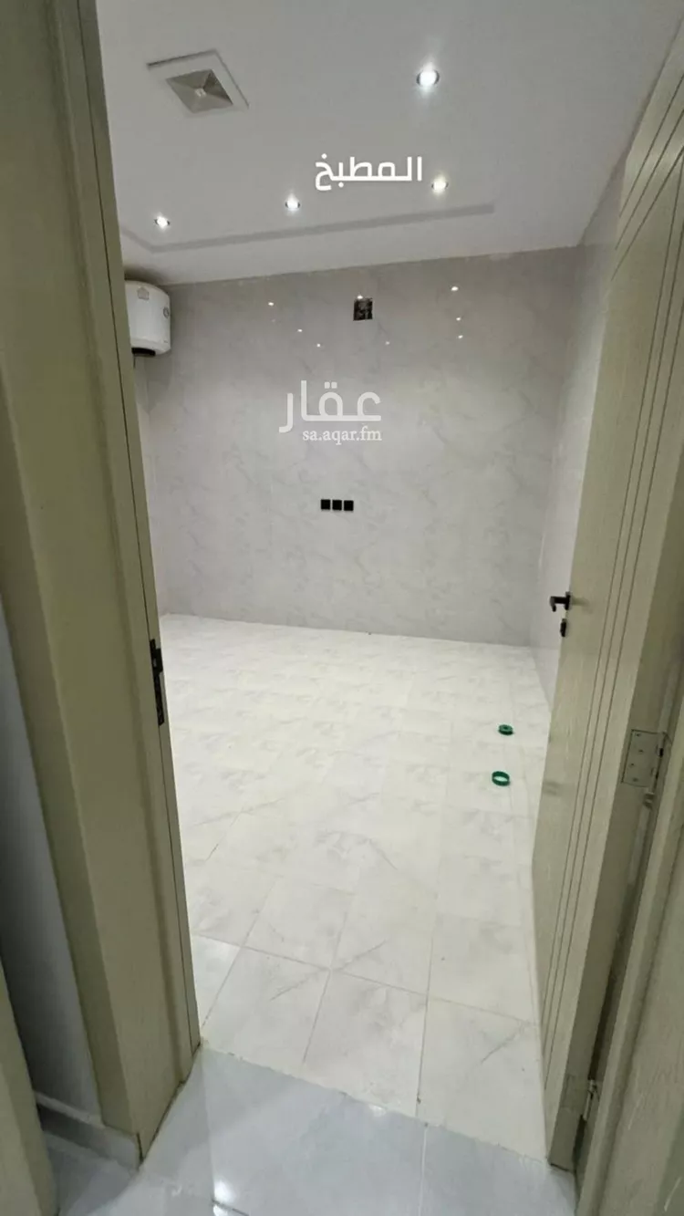 Floor for Rent in Riyadh Al Janadriyah صورة 5