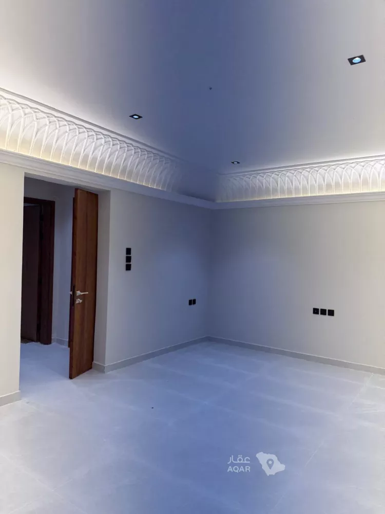 Apartment for Sale in Al Jubail Tebah Subdivision 7