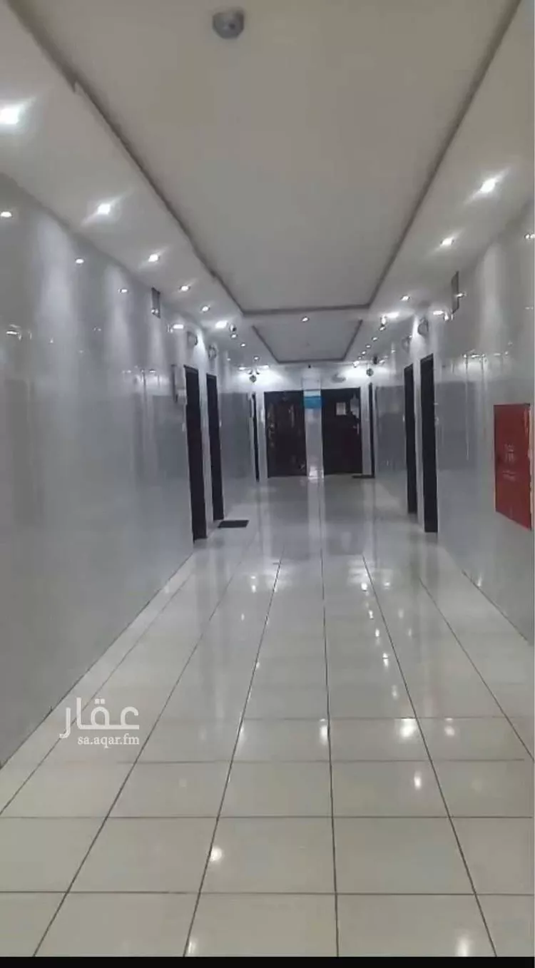 مكتب تجاري للإيجار في شارع عرفات, حي الدار البيضاء, مدينة الرياض, منطقة الرياض صورة 3