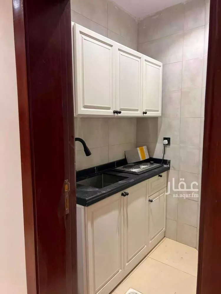 شقة للإيجار في شارع الفريق, حي العزيزية, مدينة جدة, منطقة مكة المكرمة 8
