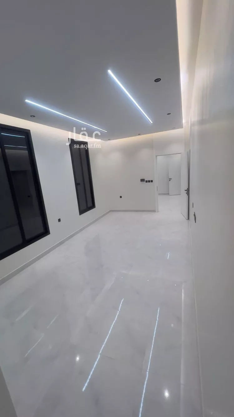 Floor for Sale in Riyadh Tuwaiq 8