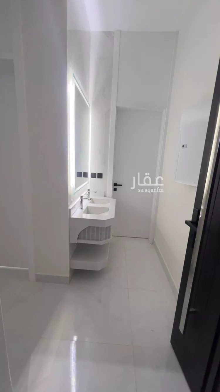 شقة للبيع في شارع نجم الدين الايوبي, حي طويق, مدينة الرياض, منطقة الرياض 14