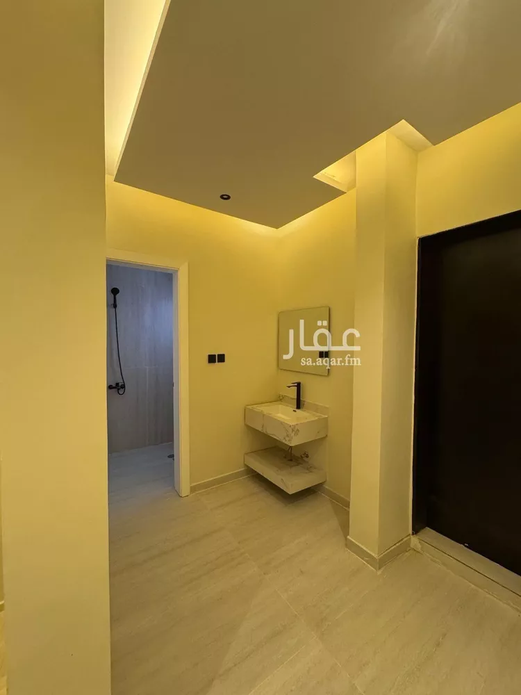 فيلا للبيع في شارع المؤذن, حي الحزم, مدينة الرياض, منطقة الرياض 9
