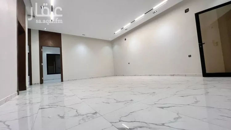 دور للبيع في شارع محمد المعافري, حي طويق, مدينة الرياض, منطقة الرياض صورة 3