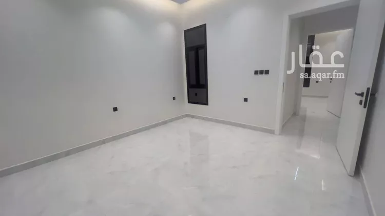 Floor for Sale in Riyadh Tuwaiq 12