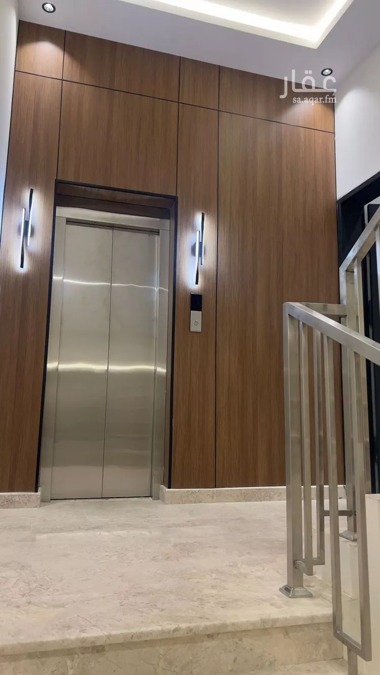 Floor for Sale in Riyadh Tuwaiq 10