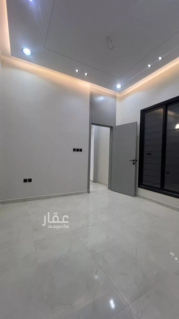 دور للبيع في شارع عبدالرحمن بن عبدالله الفتني, حي طويق, مدينة الرياض, منطقة الرياض صورة 3