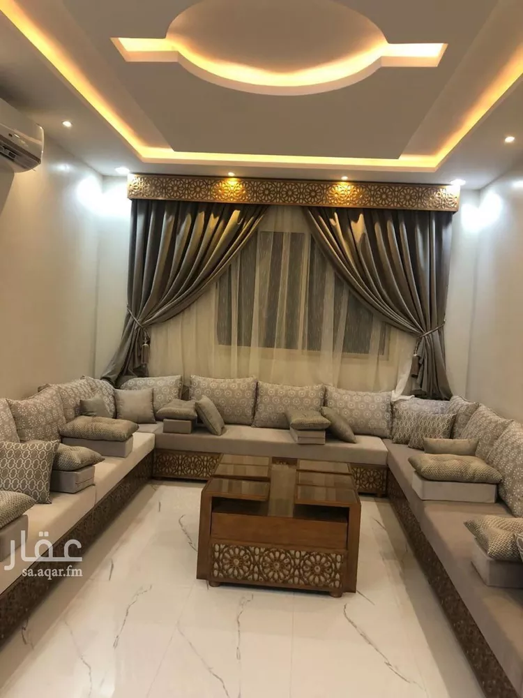 فيلا للإيجار في شارع الصفية, حي إشبيلية, مدينة الرياض, منطقة الرياض صورة 5