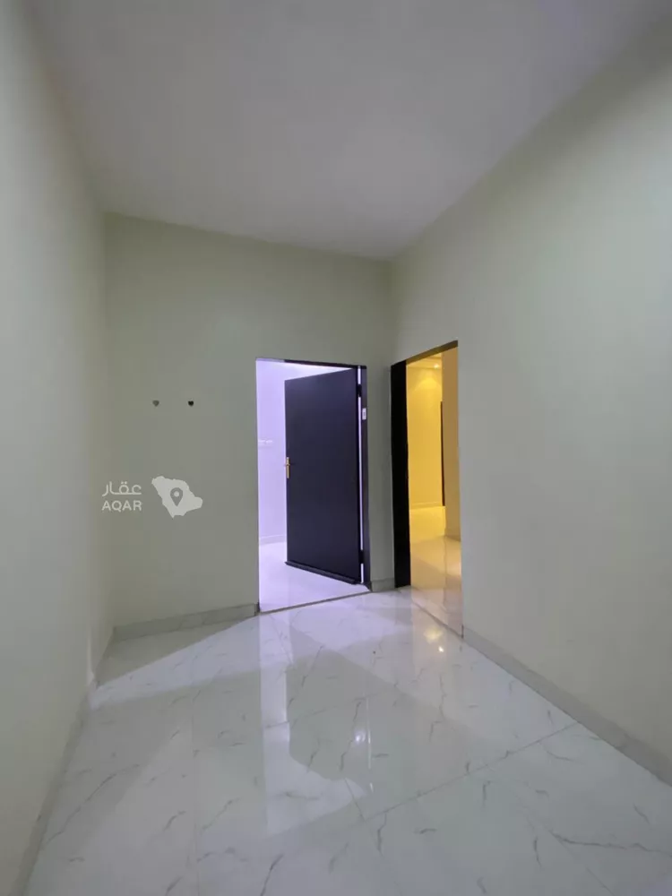Floor for Rent in Riyadh Dhahrat Laban 8