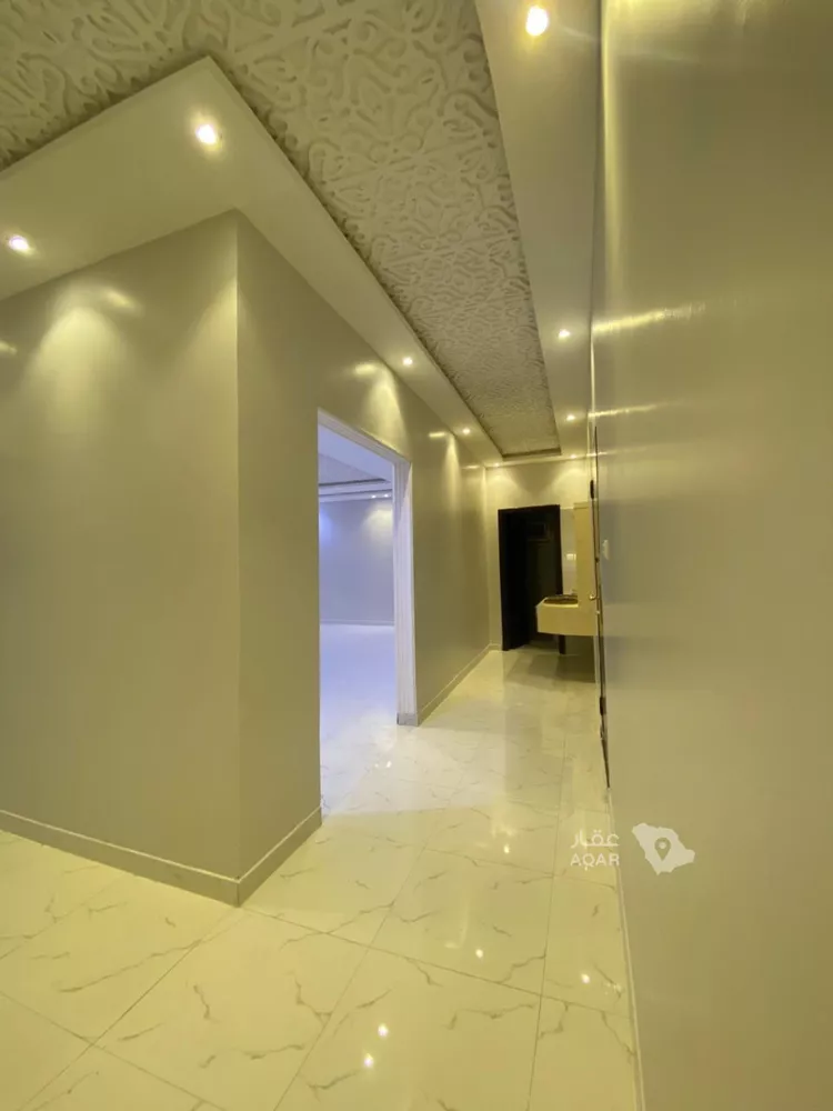 Floor for Rent in Riyadh Dhahrat Laban 9