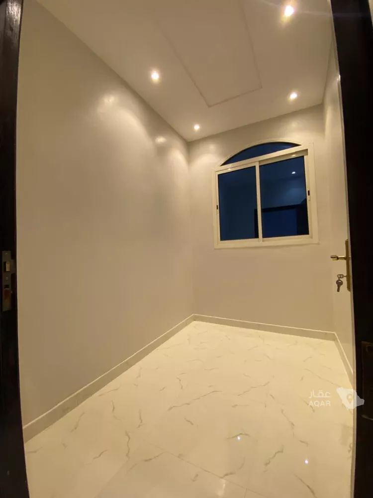 Floor for Rent in Riyadh Dhahrat Laban 6