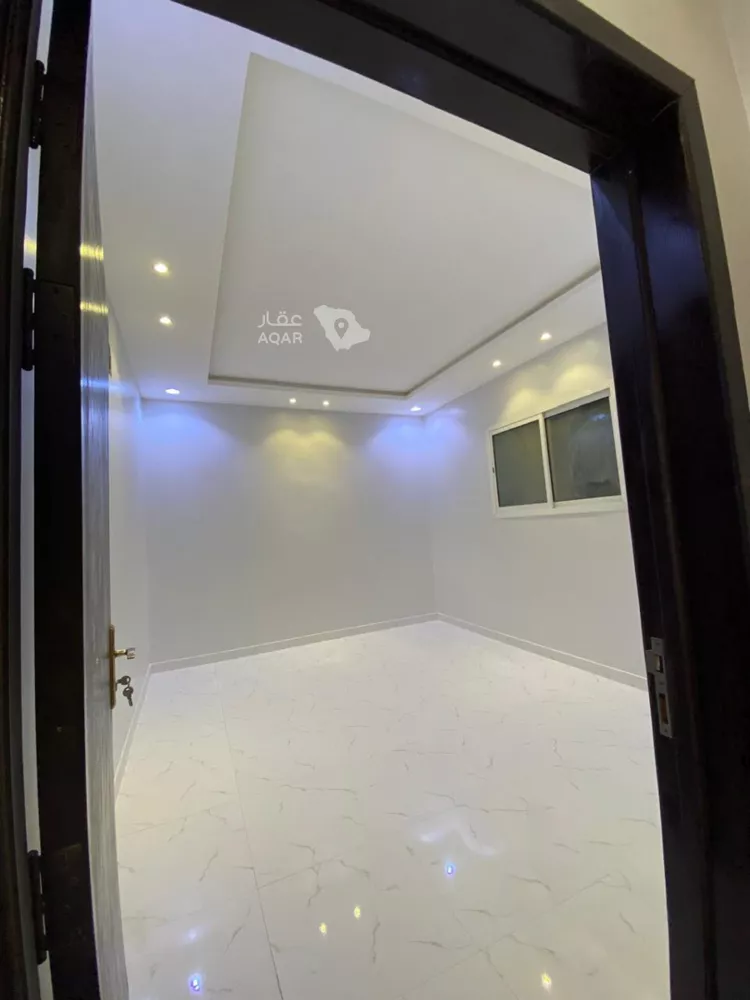 Floor for Rent in Riyadh Dhahrat Laban 11