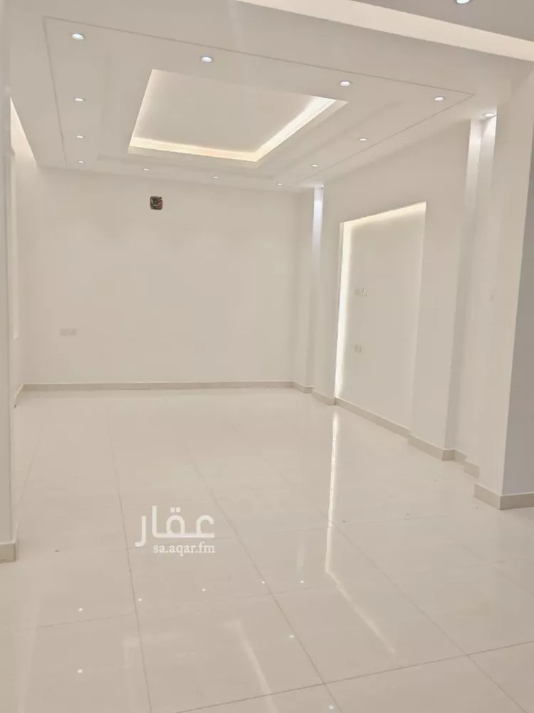 فيلا للبيع في شارع علي المذحجي, حي النرجس, مدينة الرياض, منطقة الرياض صورة 2