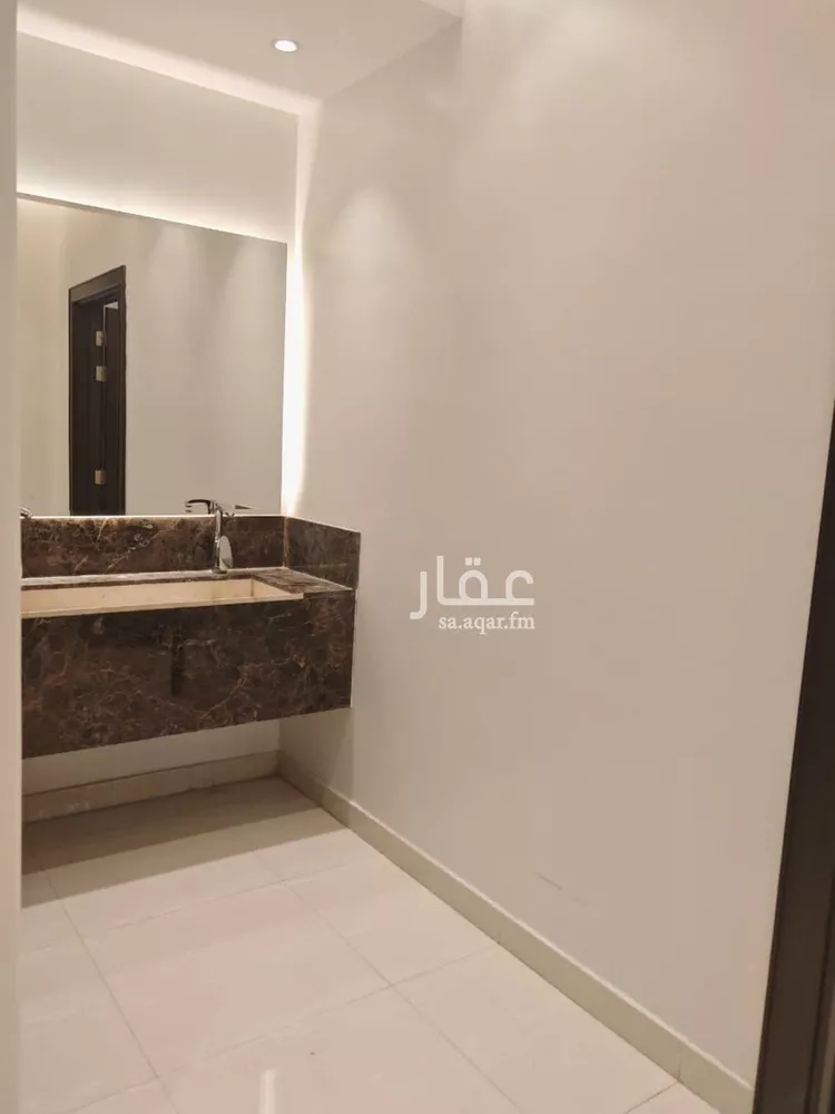 فيلا للبيع في شارع علي المذحجي, حي النرجس, مدينة الرياض, منطقة الرياض صورة 3