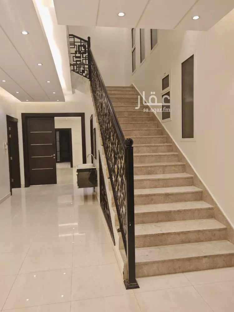 فيلا للبيع في شارع علي المذحجي, حي النرجس, مدينة الرياض, منطقة الرياض صورة 4