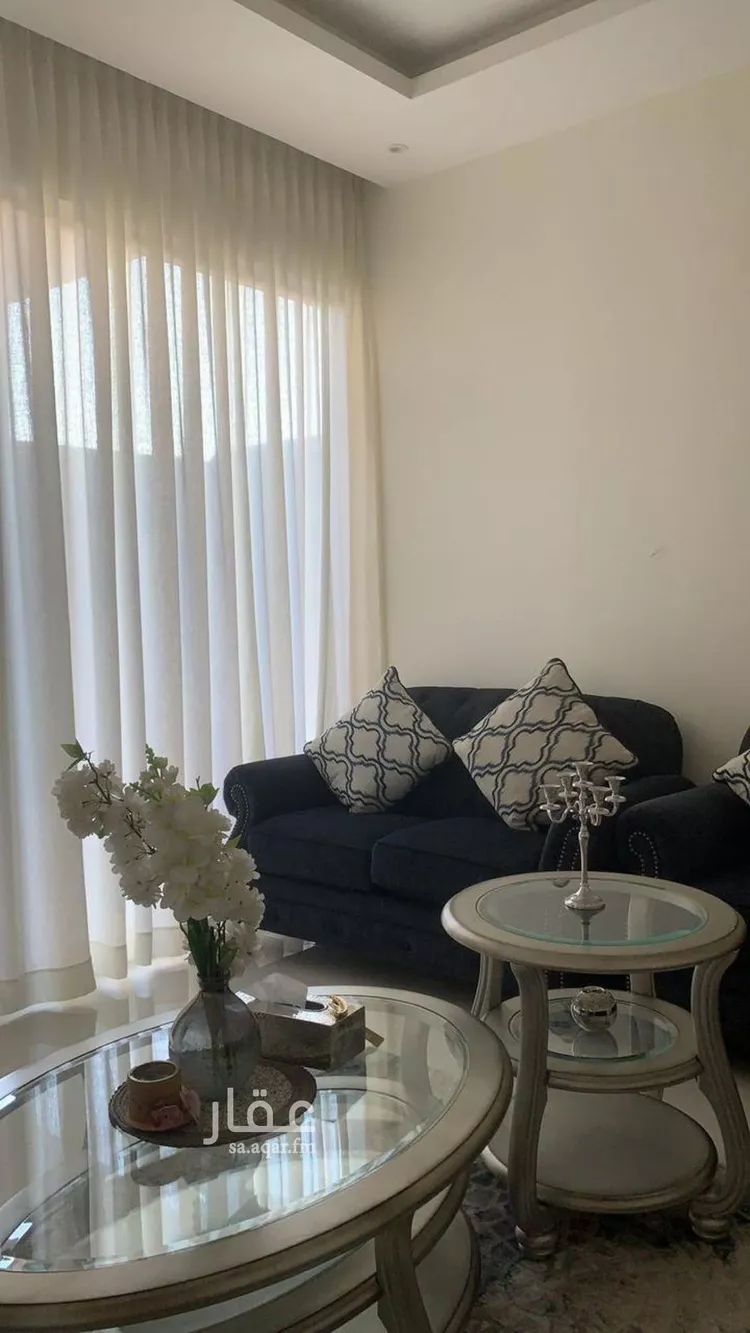 فيلا للإيجار في شارع رقم 303, حي الملقا, مدينة الرياض, منطقة الرياض