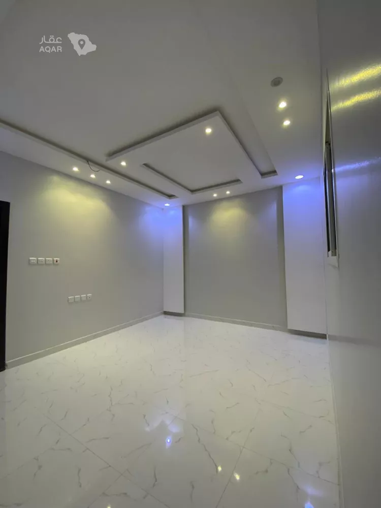 Floor for Rent in Riyadh Dhahrat Laban 7