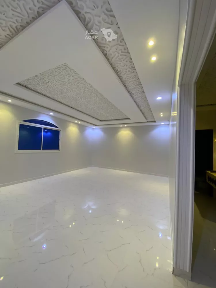 Floor for Rent in Riyadh Dhahrat Laban 3