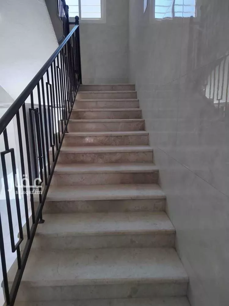 Building for Sale in Ahad Rufaidah Az Zuhur 6